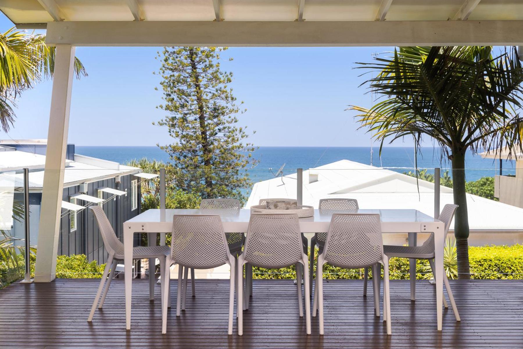 Sunshine Bliss Rooftop Retreat And Pool Holiday home *