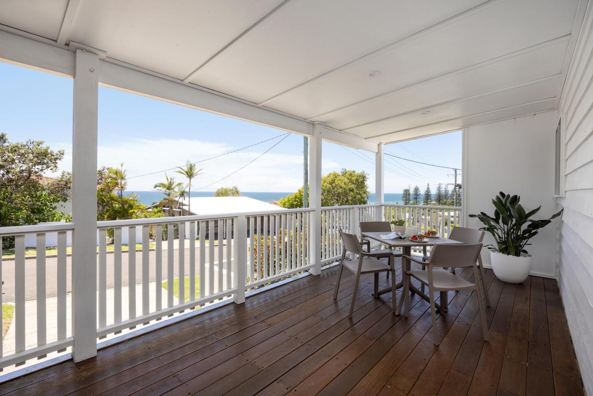 Holiday home Noosa Gem In Peregian - Ocean View - Steps To & Village! Dog And Family Friendly Peregian Beach