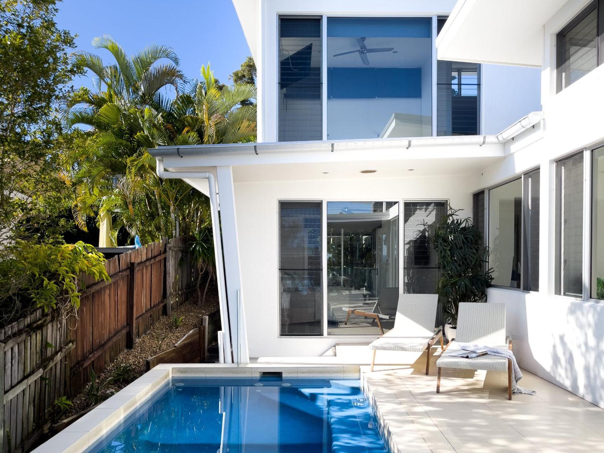 Stunning Views, Private Pool Near Hastings St Holiday home