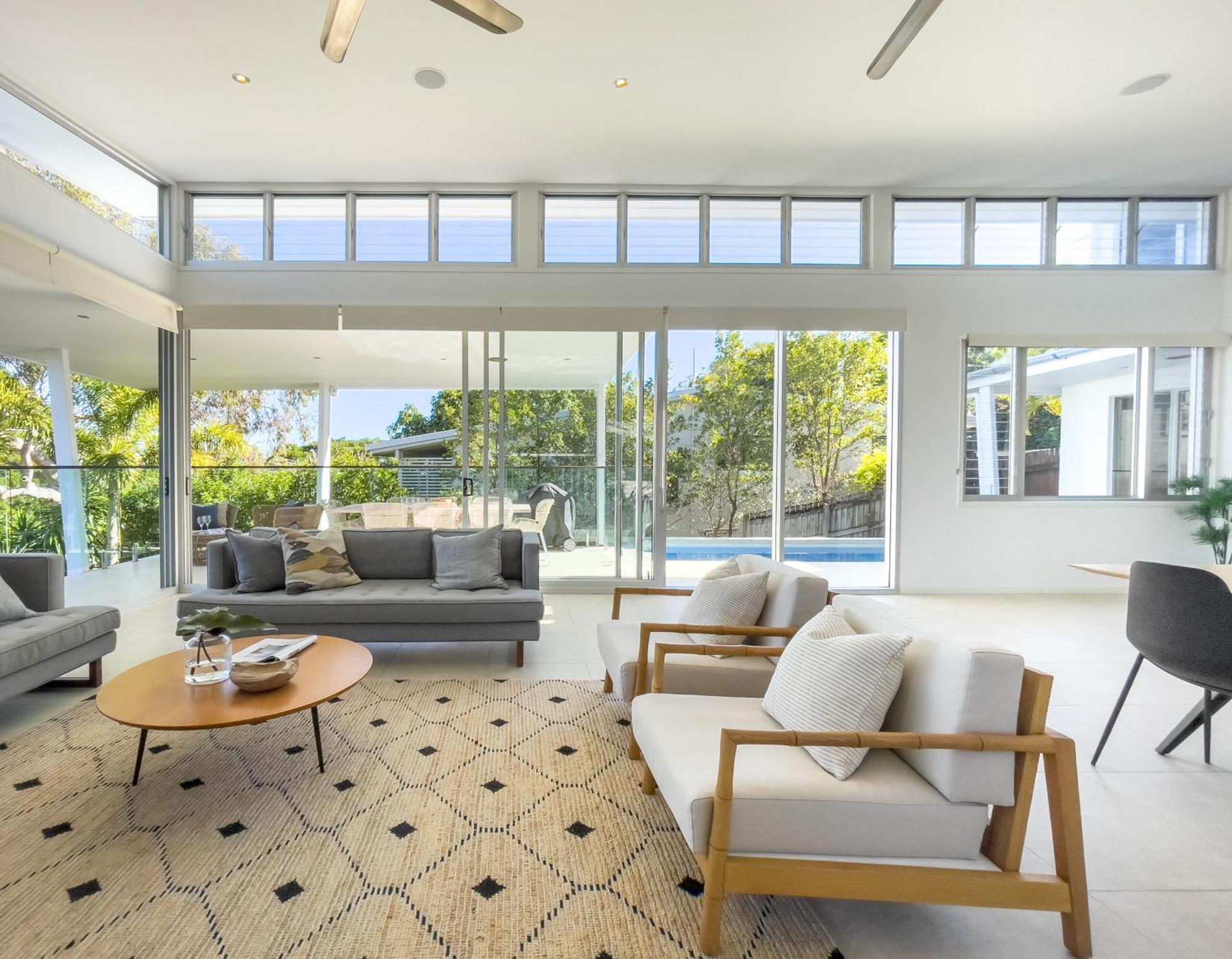 Holiday home Stunning Views, Private Pool Near Hastings St Noosa Heads