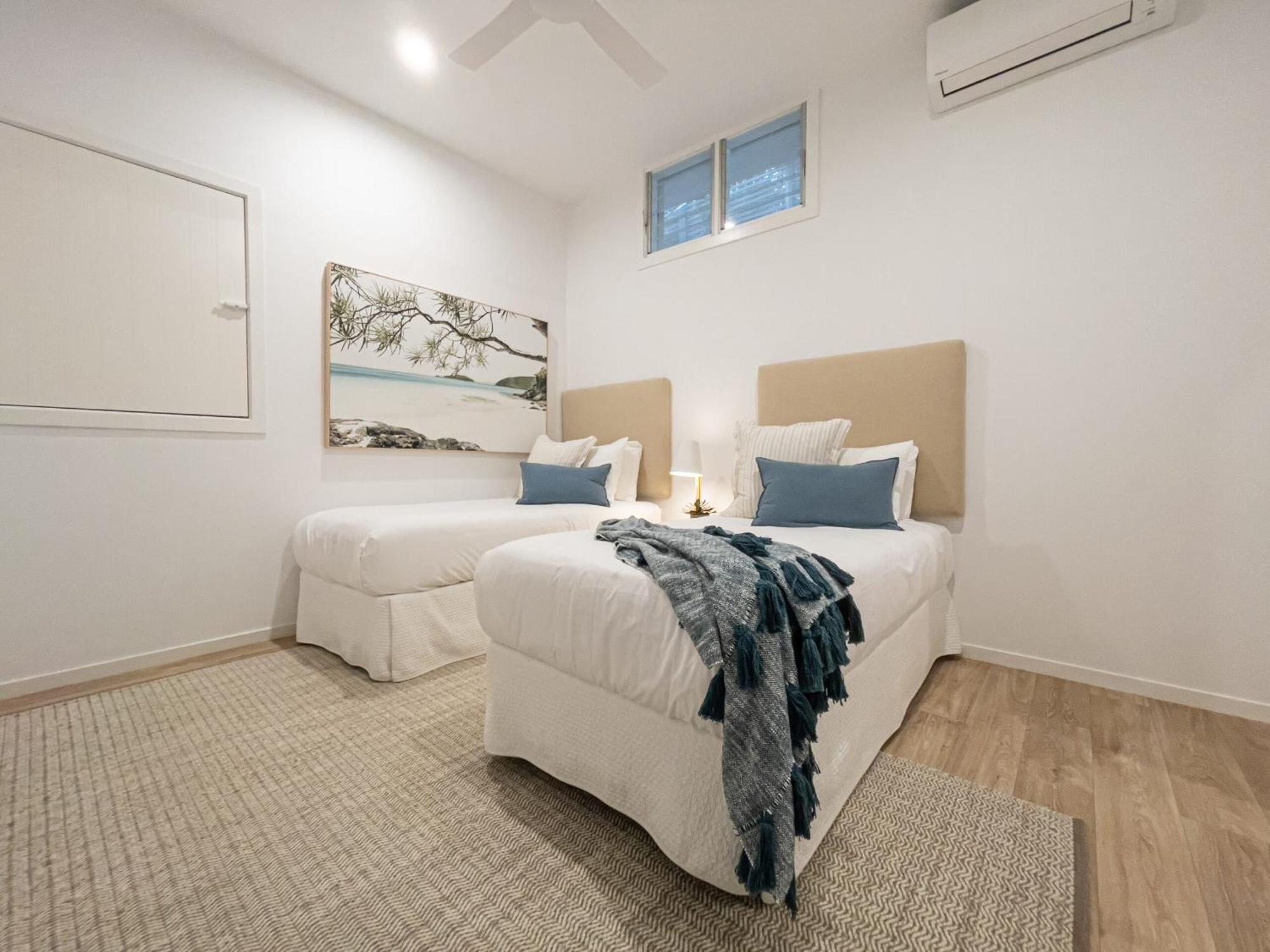 Stunning Views, Private Pool Near Hastings St