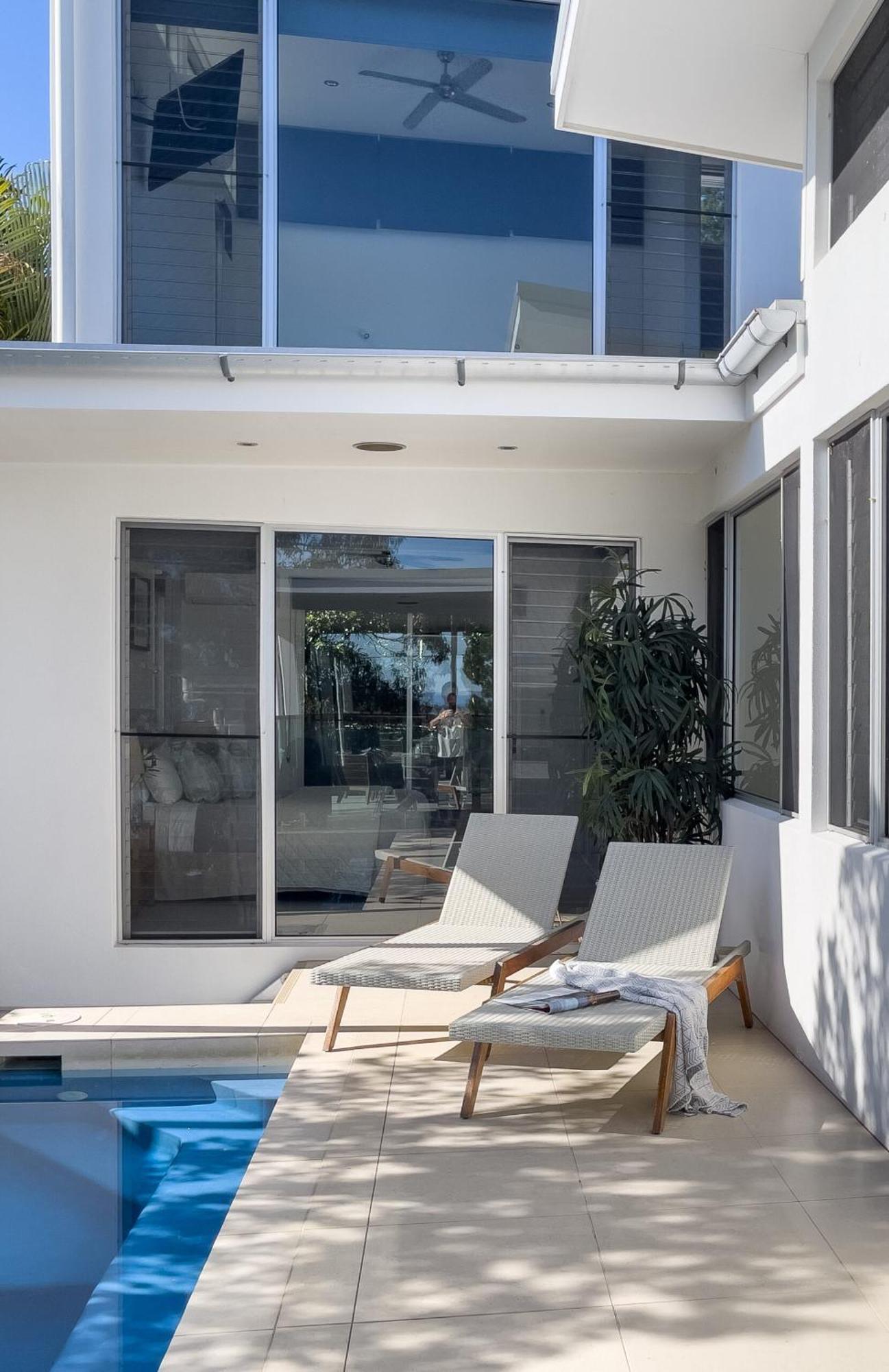 Stunning Views, Private Pool Near Hastings St * Noosa Heads