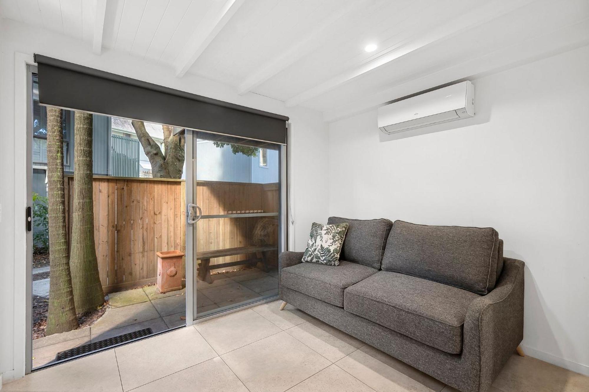 Hastings Villa *