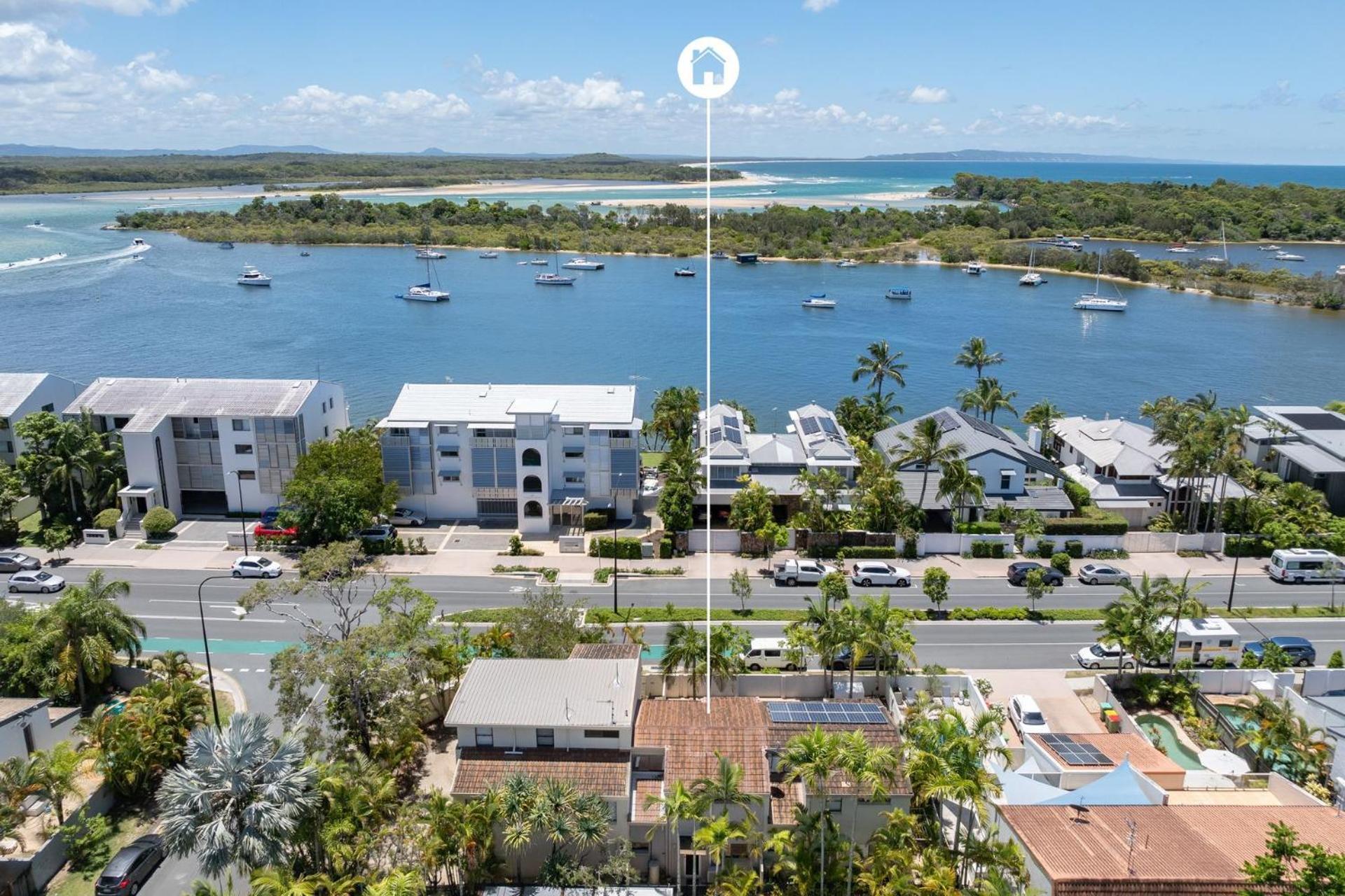2 69 Parade Noosa Heads