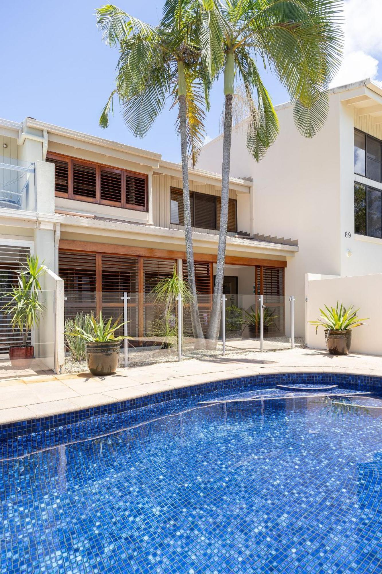 2 69 Parade * Noosa Heads
