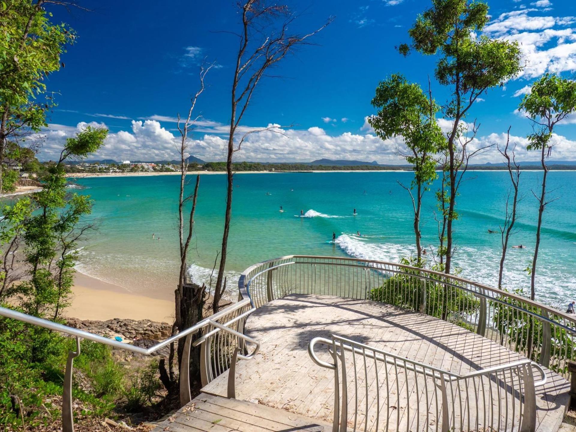 22 30 Hastings Street * Noosa Heads
