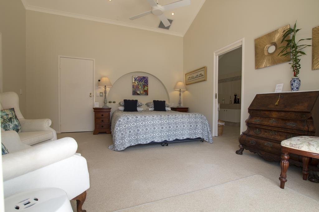 Bed & Breakfast Habitat