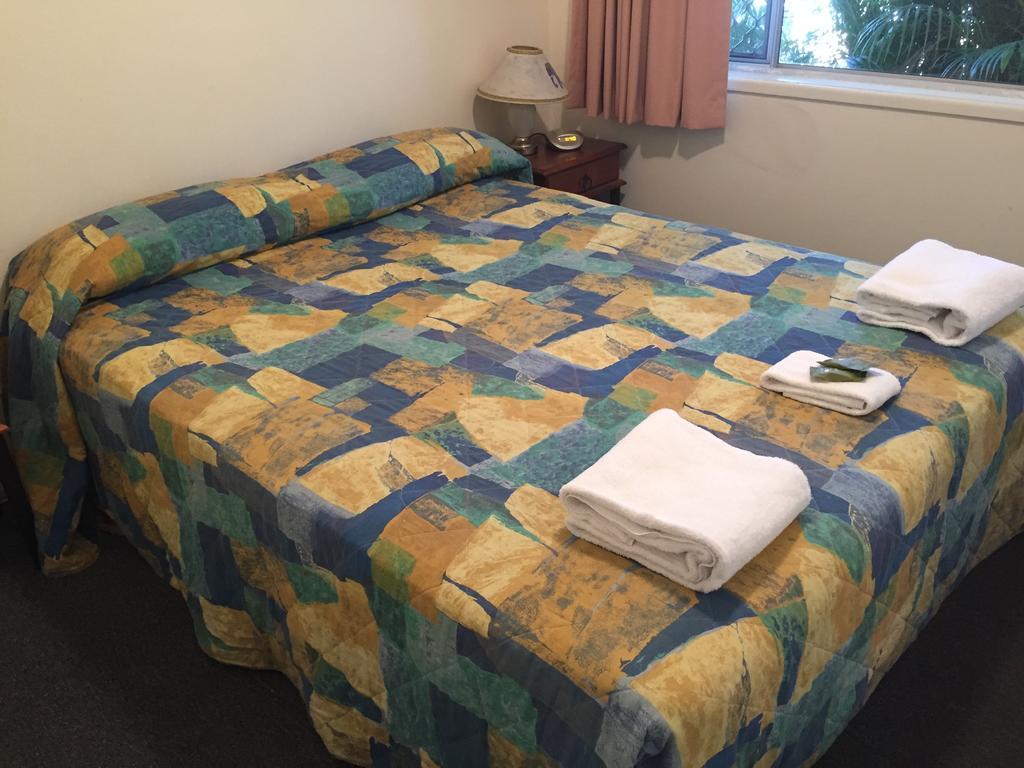 Sandy Court Holiday Units