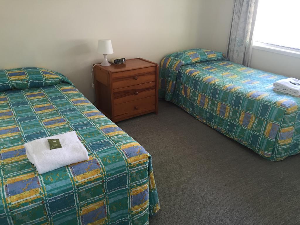 Sandy Court Holiday Units
