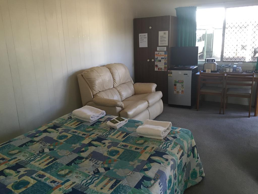 Sandy Court Holiday Units Noosaville