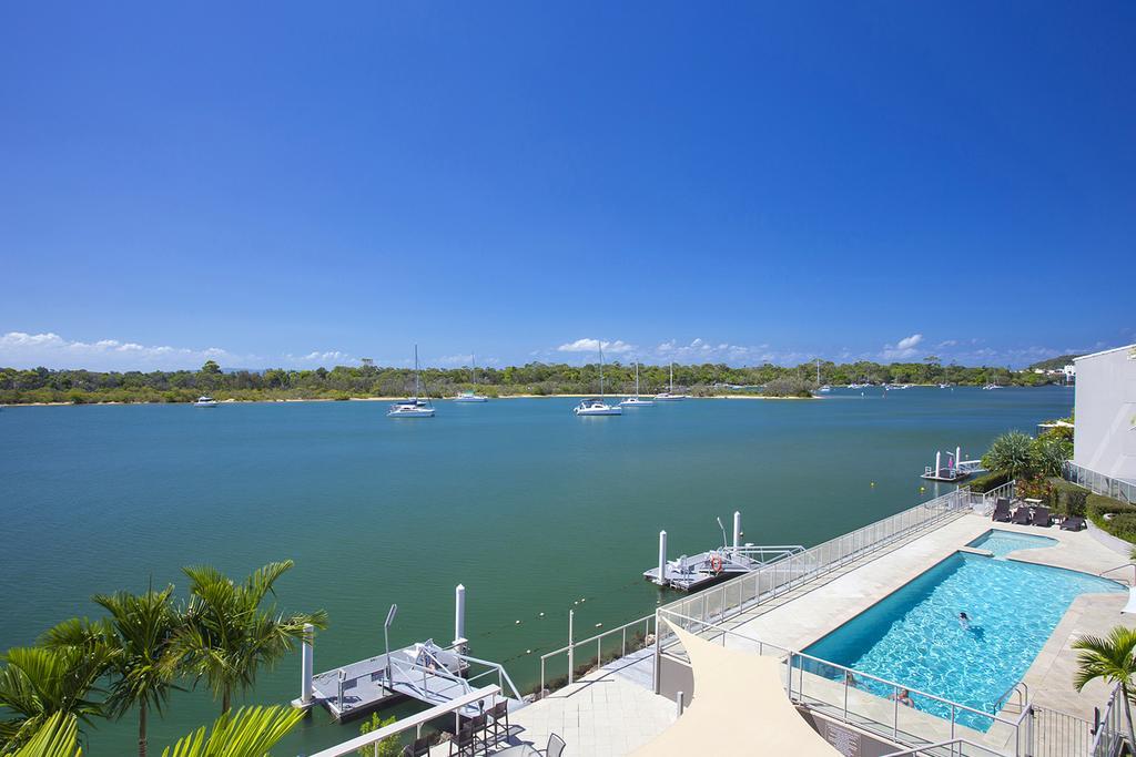 Shores Aparthotel