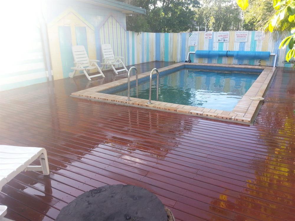 Sandy Court Holiday Units