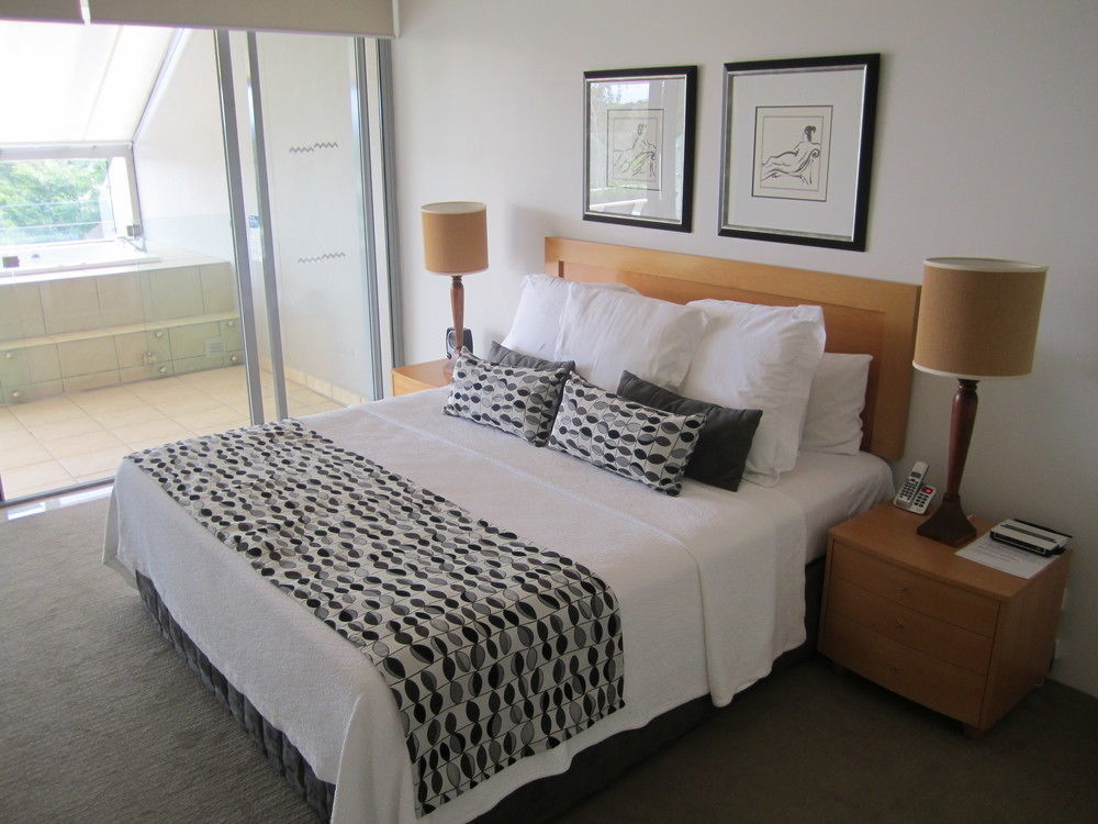 Hotel No 1 In Hastings Street *