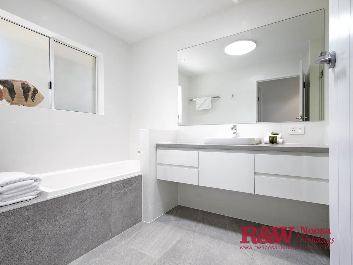 Modern Oasis In Noosa Heads