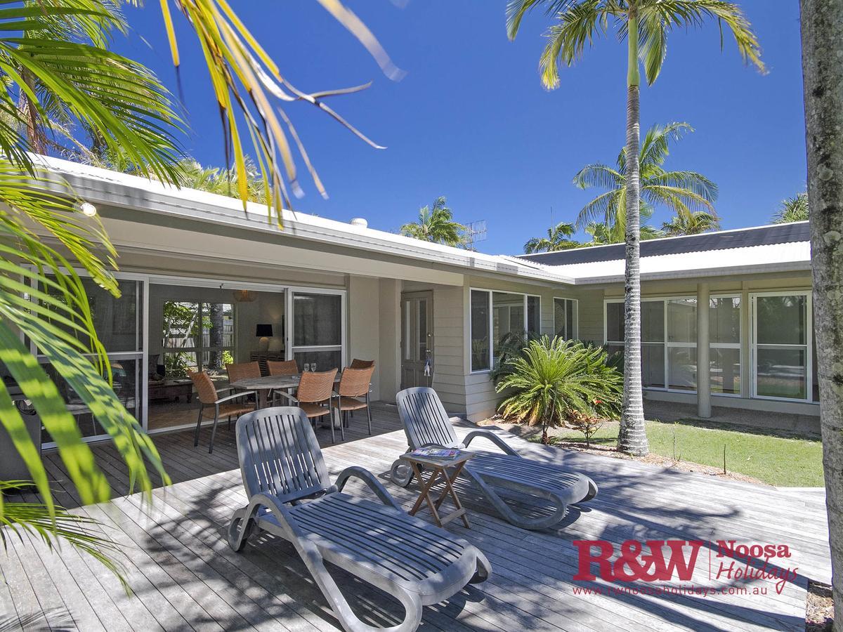 Modern Oasis In Noosa Heads Holiday home