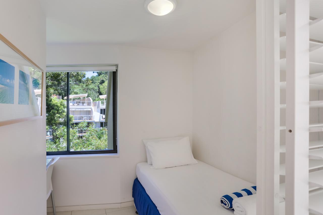 Aparthotel Little Cove Court 4*