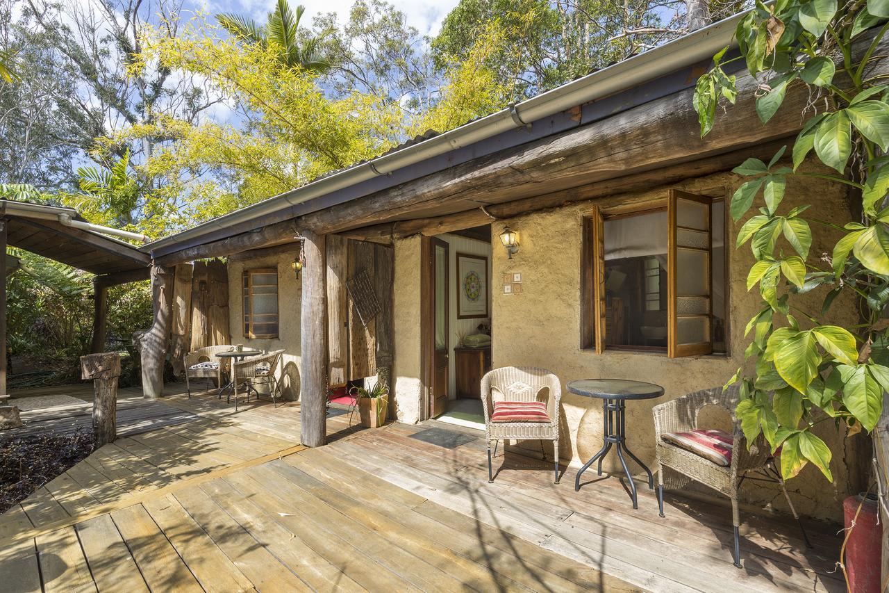 Lodge Ignite Life