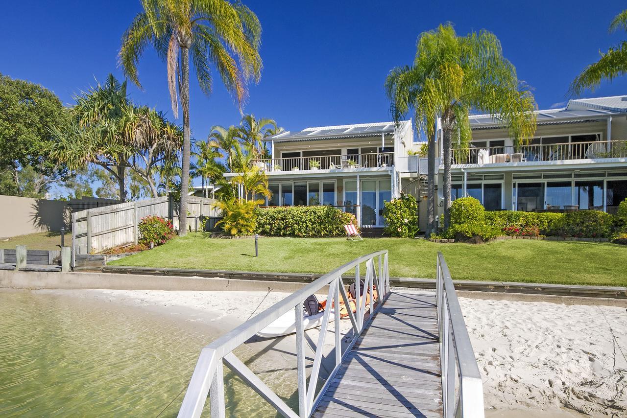Noosa Haven 12 Riverfront Elegance Holiday home