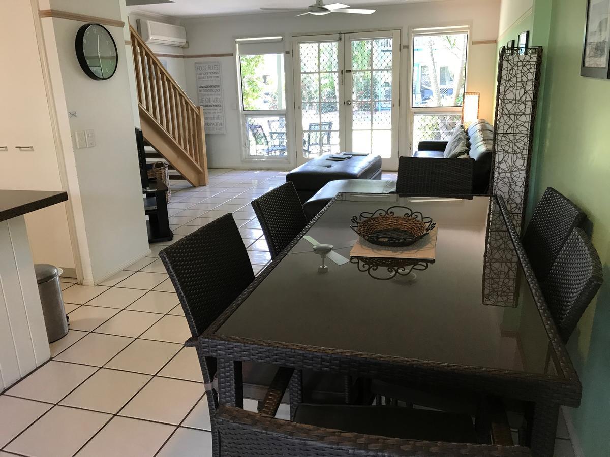 Coral Noosa 3*