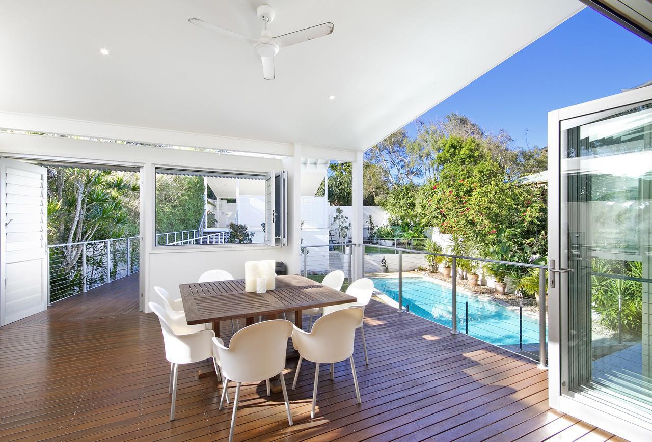Designer Haven, Pool, Walk To Beach Holiday home Noosa Heads