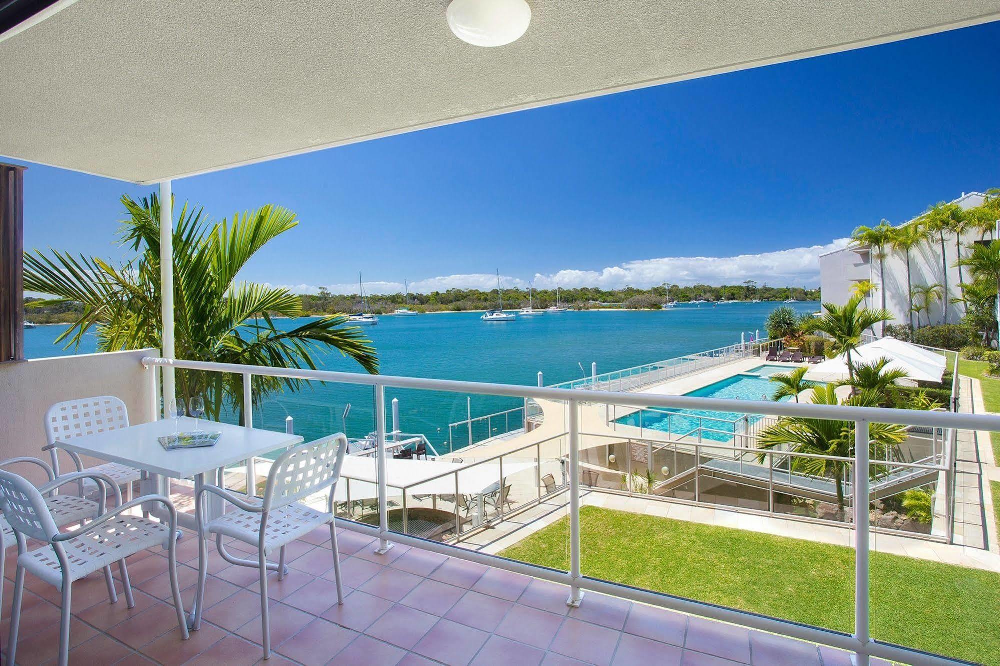 Shores Aparthotel