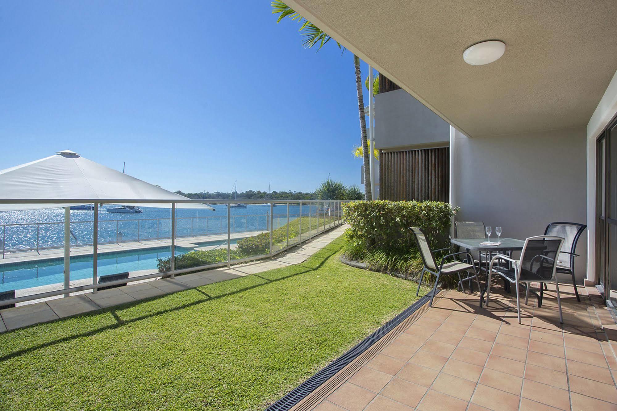 Shores Aparthotel 4*