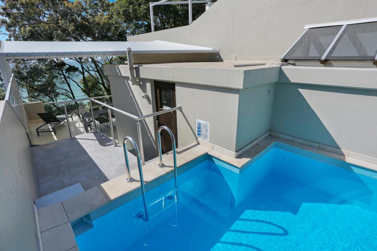 Aparthotel Little Cove Court 4*