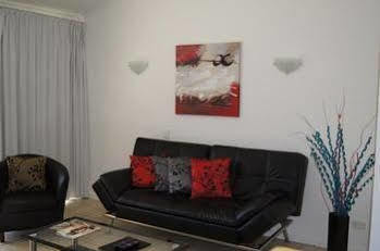 Parade Aparthotel 4*