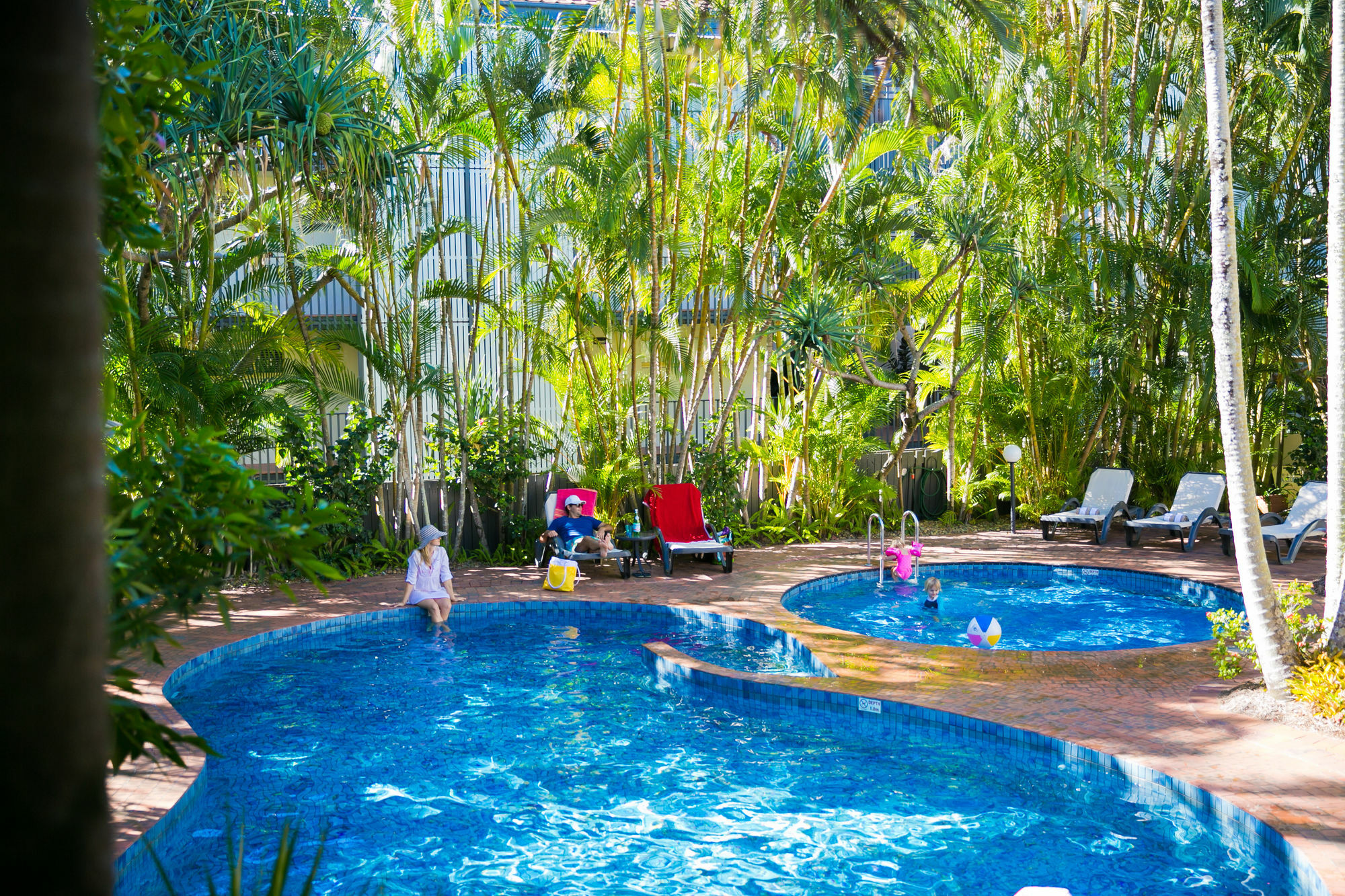 Aparthotel Ocean Breeze 3*
