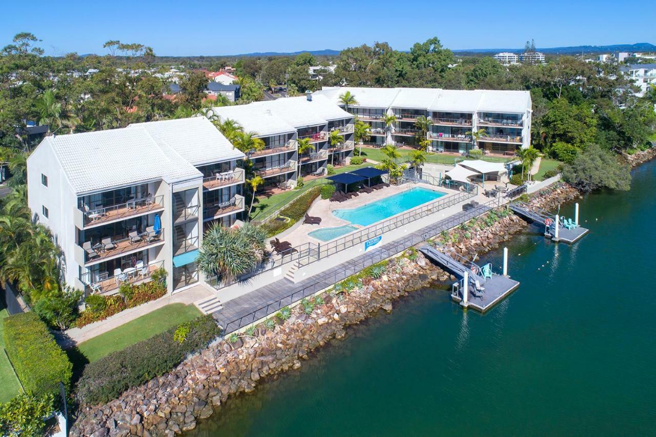 Shores 4*