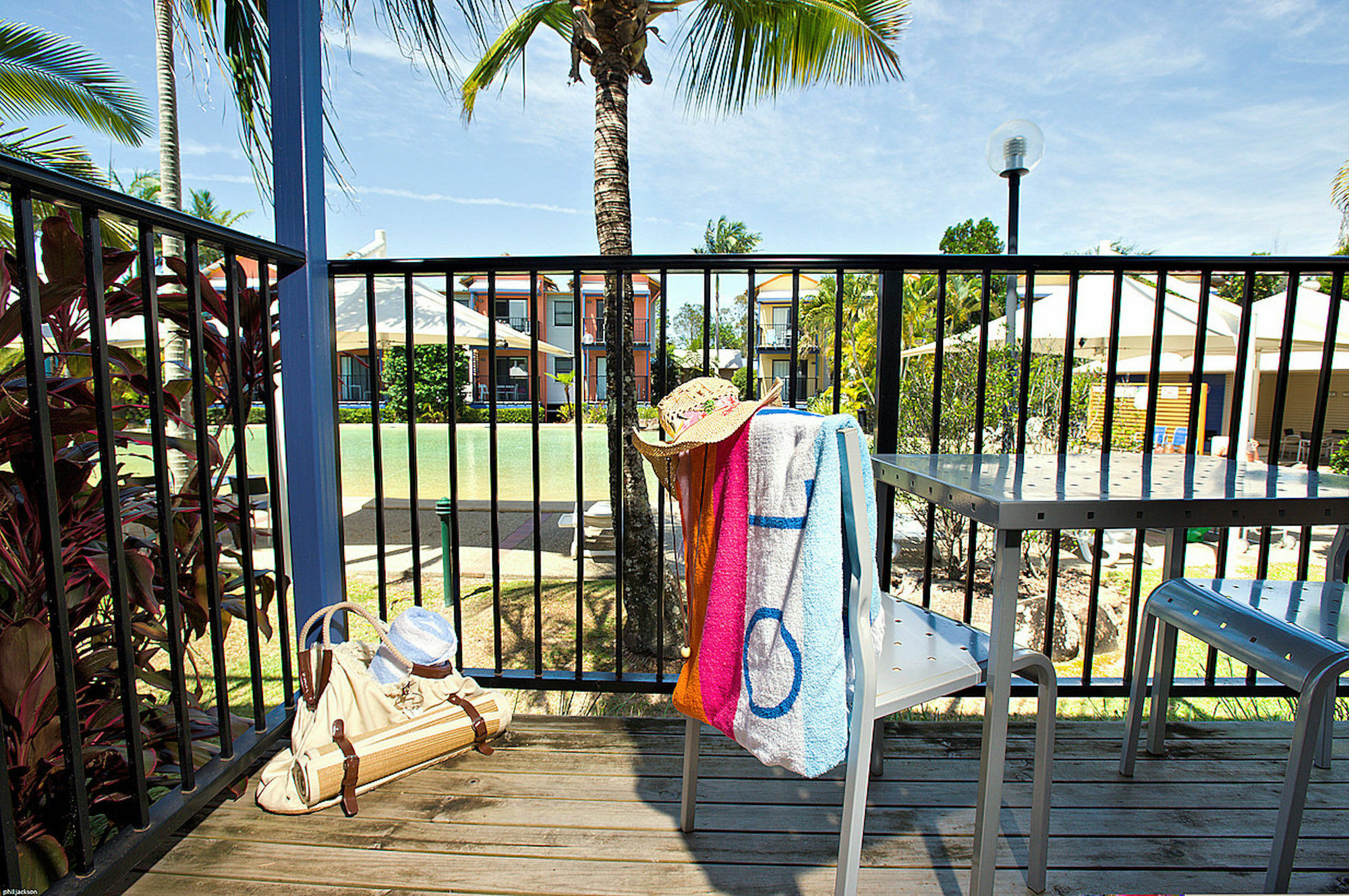 Noosa Lakes 3*