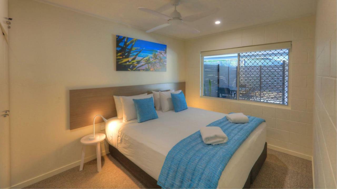 Junction Apartment *