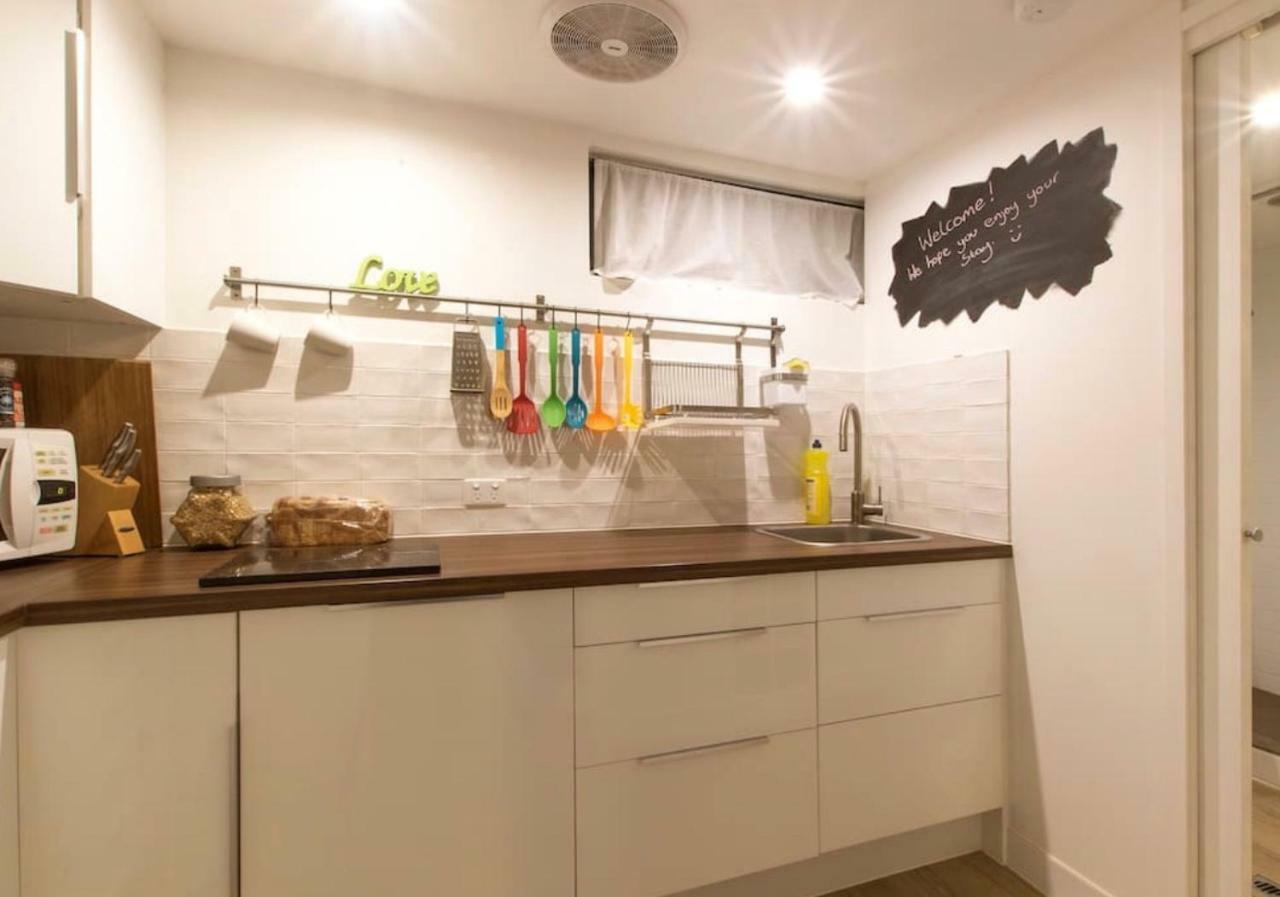 Funky, Central Studio * Noosa Heads