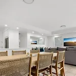 Howard 11-7 Noosa River At Your Doorstep