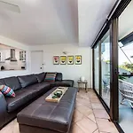 16Kat Holiday Noosa Style, Great Location, Pet Friendly