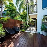 16Kat Holiday Noosa Style, Great Location, Pet Friendly