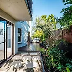 16Kat Holiday Noosa Style, Great Location, Pet Friendly