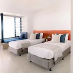 Elegant Beach House & Whale Watching Gem