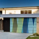 Elegant Beach House & Whale Watching Gem