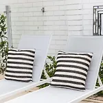 One Marola Is Stylish Privacy In Paradise