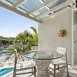 11 St Tropez
