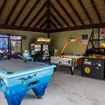 1 Bedroom Ground Level Unit In Noosaville Resort