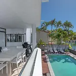 Peaceful Riverside Living, Noosa Heads