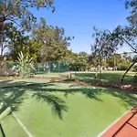 Boutique Noosaville Townhouse, Walk Beach & River
