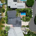 24 Cooran Court - Private Sandy Beach And Pontoon