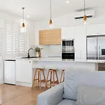 Noosa Outrigger Beach Resort