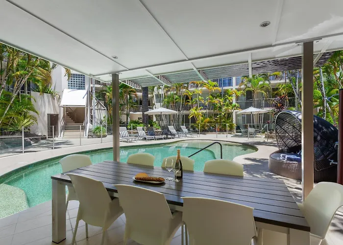 Noosa Tropicana