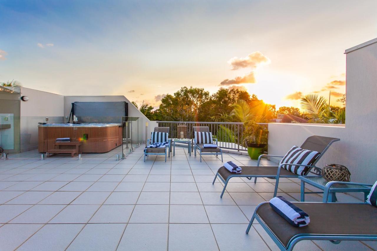 Aparthotel Noosa Tropicana 4*