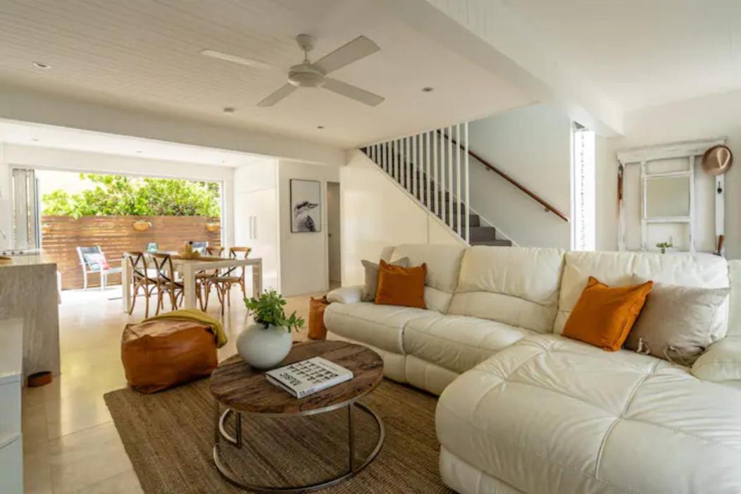 Ocean Sounds Apartment *