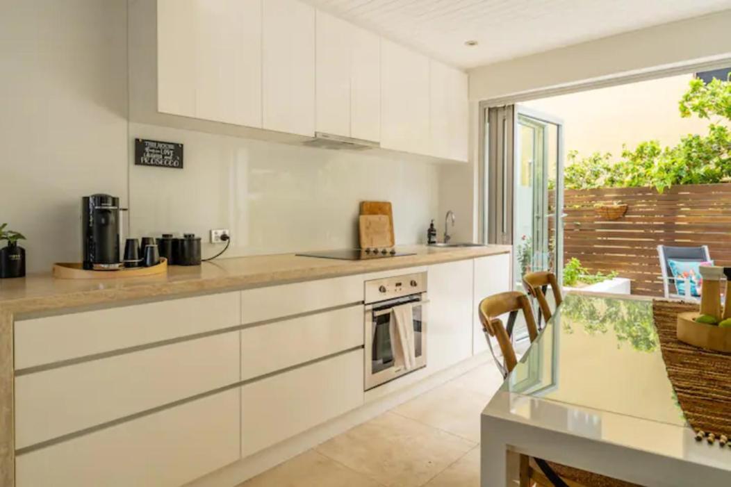 Ocean Sounds Apartment Peregian Beach